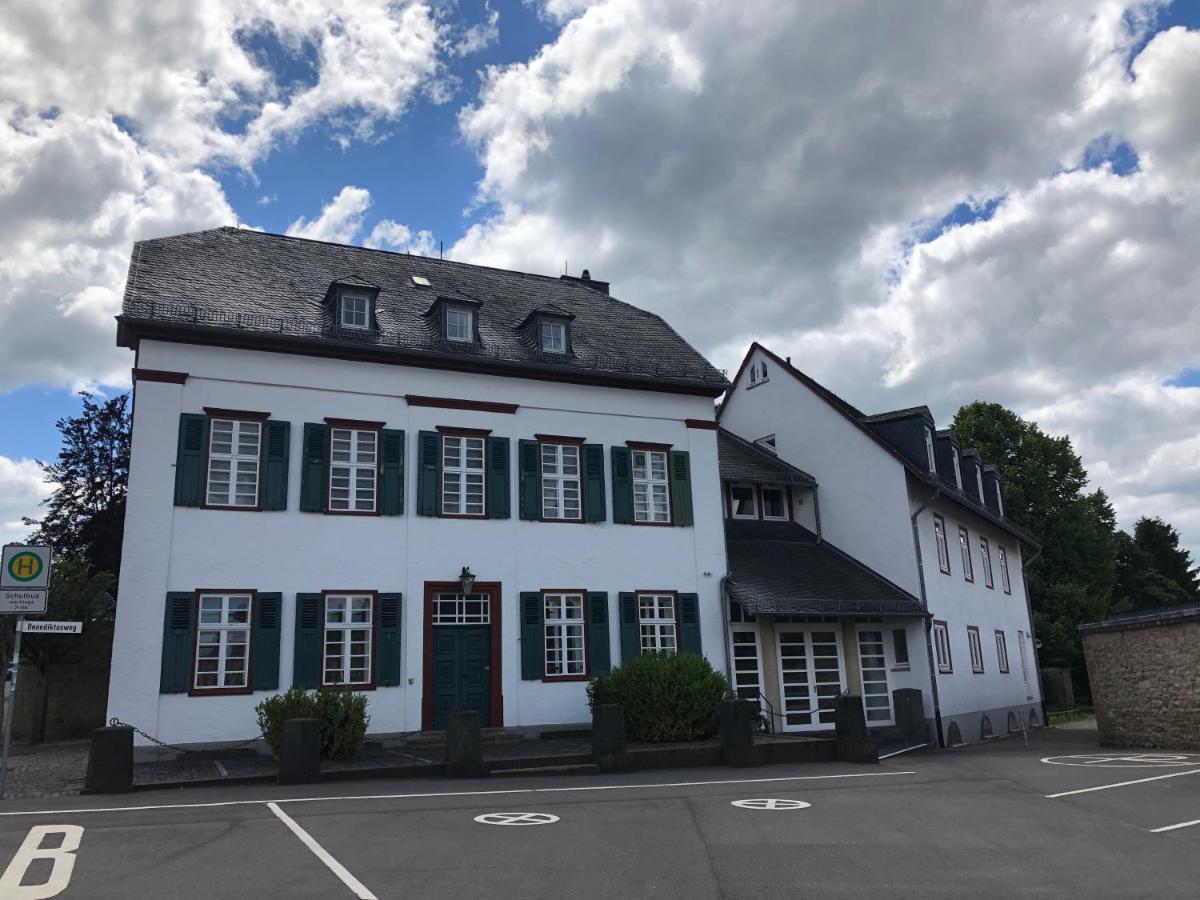 Kloster Steinfeld Gaestehaus Kall Kültér fotó