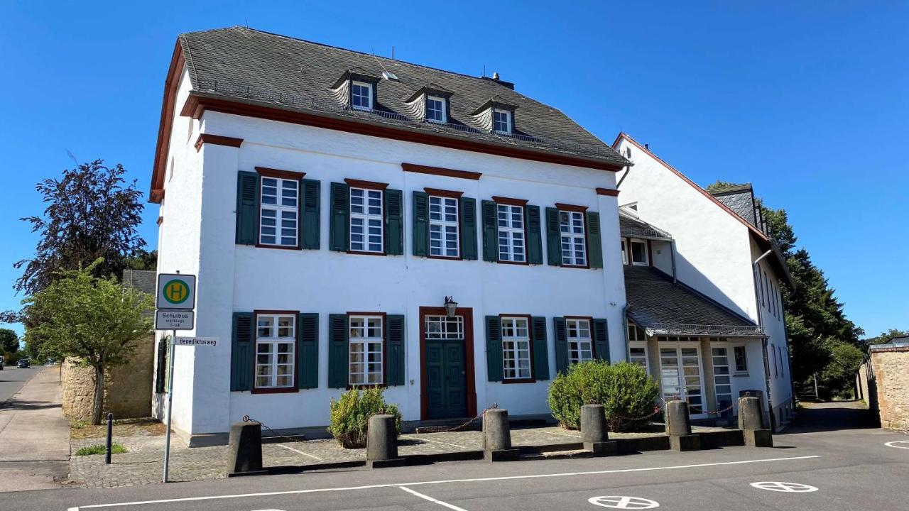 Kloster Steinfeld Gaestehaus Kall Kültér fotó